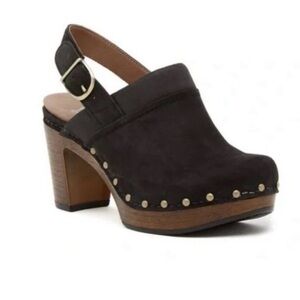 Dansko Della Milled black leather Clogs